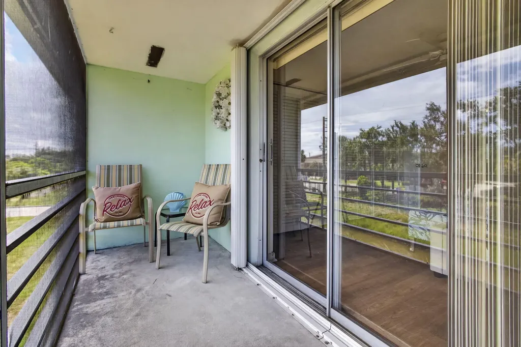 181 Bedford West Palm Beach FL 33417