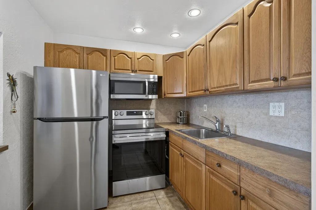 181 Bedford West Palm Beach FL 33417
