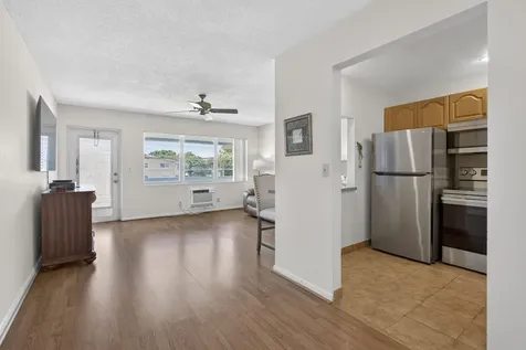 181 Bedford West Palm Beach FL 33417