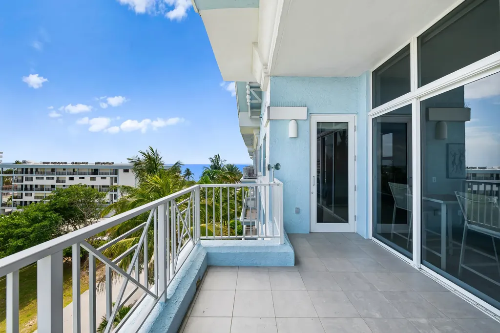 701 SE 21st Avenue Deerfield Beach FL 33441