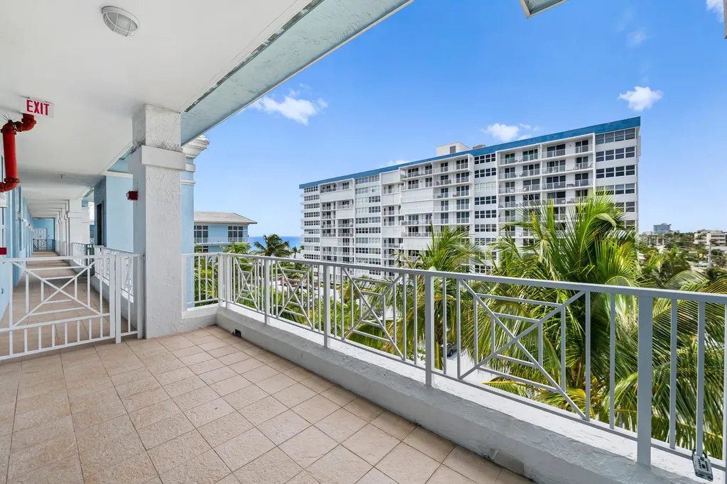 701 SE 21st Avenue Deerfield Beach FL 33441