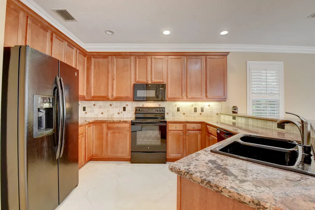 8957 Sandy Crest Lane Boynton Beach FL 33473