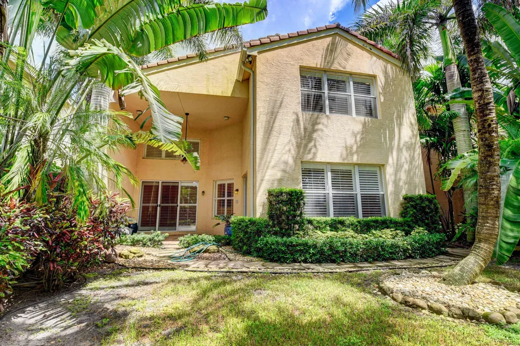 8957 Sandy Crest Lane Boynton Beach FL 33473