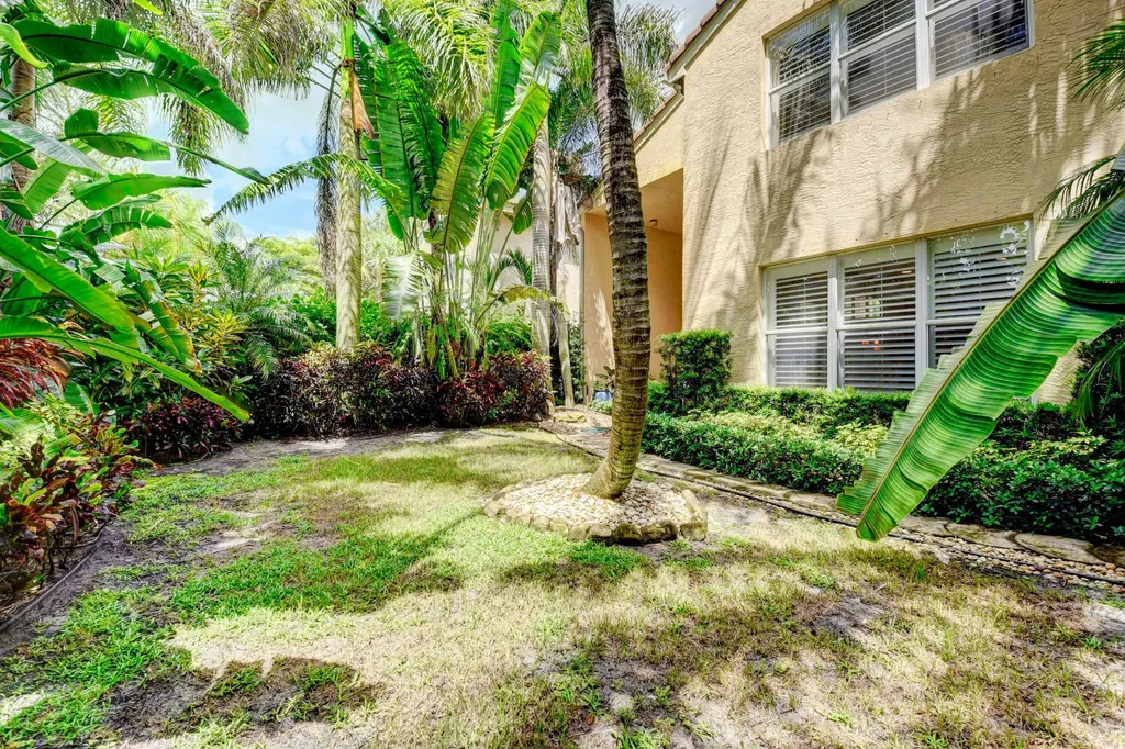 8957 Sandy Crest Lane Boynton Beach FL 33473
