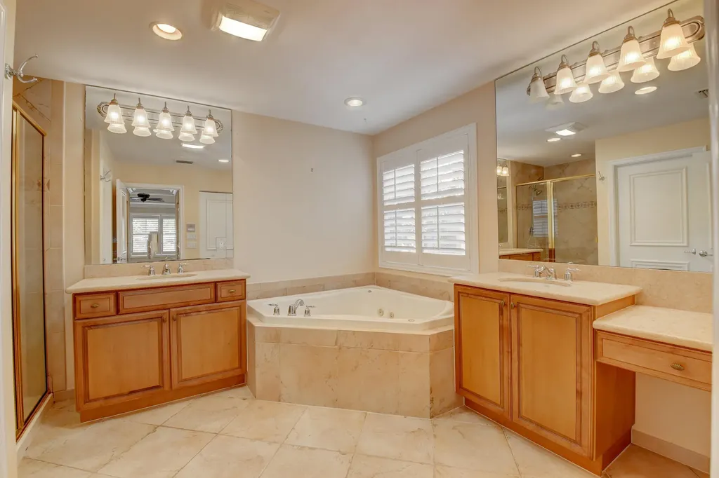 8957 Sandy Crest Lane Boynton Beach FL 33473