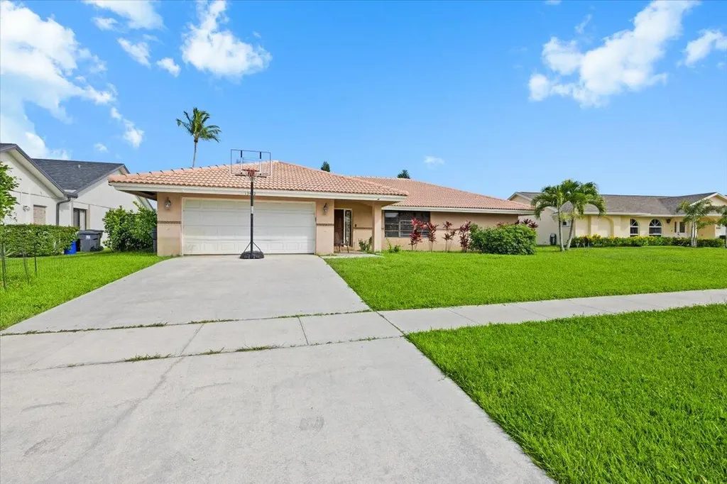 13482 Columbine Avenue Wellington FL 33414