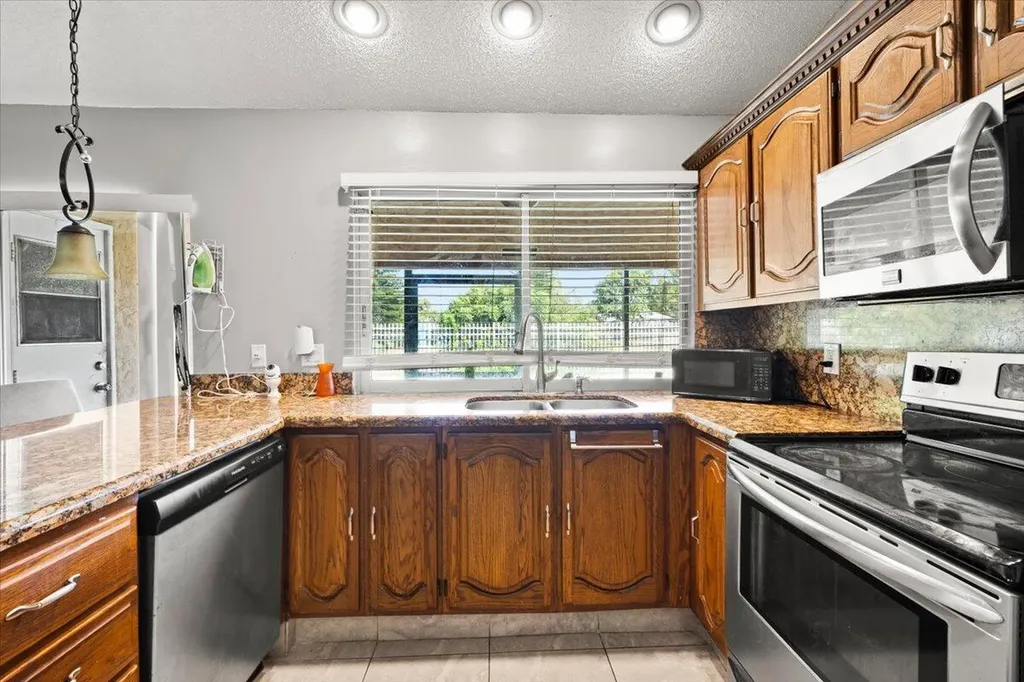 13482 Columbine Avenue Wellington FL 33414