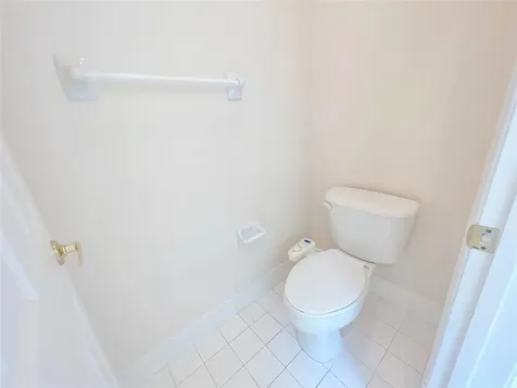 2132 NW 75th Way Pembroke Pines FL 33024