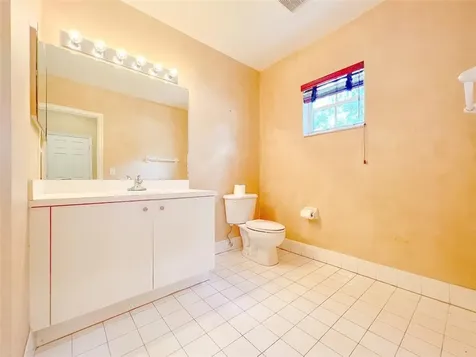 2132 NW 75th Way Pembroke Pines FL 33024
