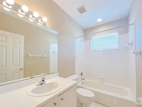 2132 NW 75th Way Pembroke Pines FL 33024