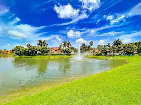 2132 NW 75th Way Pembroke Pines FL 33024