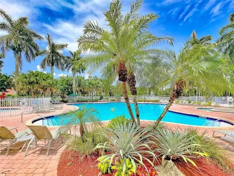 2132 NW 75th Way Pembroke Pines FL 33024