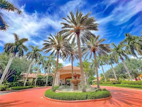 2132 NW 75th Way Pembroke Pines FL 33024