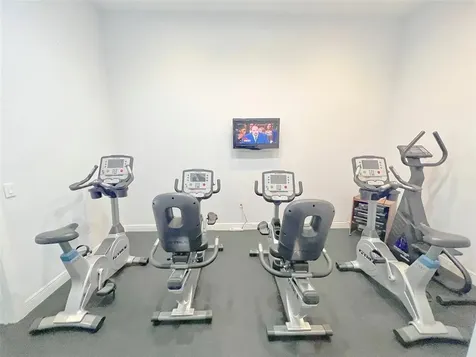 2132 NW 75th Way Pembroke Pines FL 33024