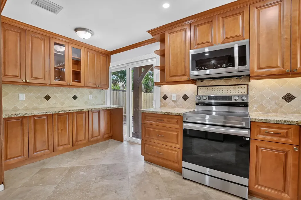 7813 Kenway Place W Boca Raton FL 33433