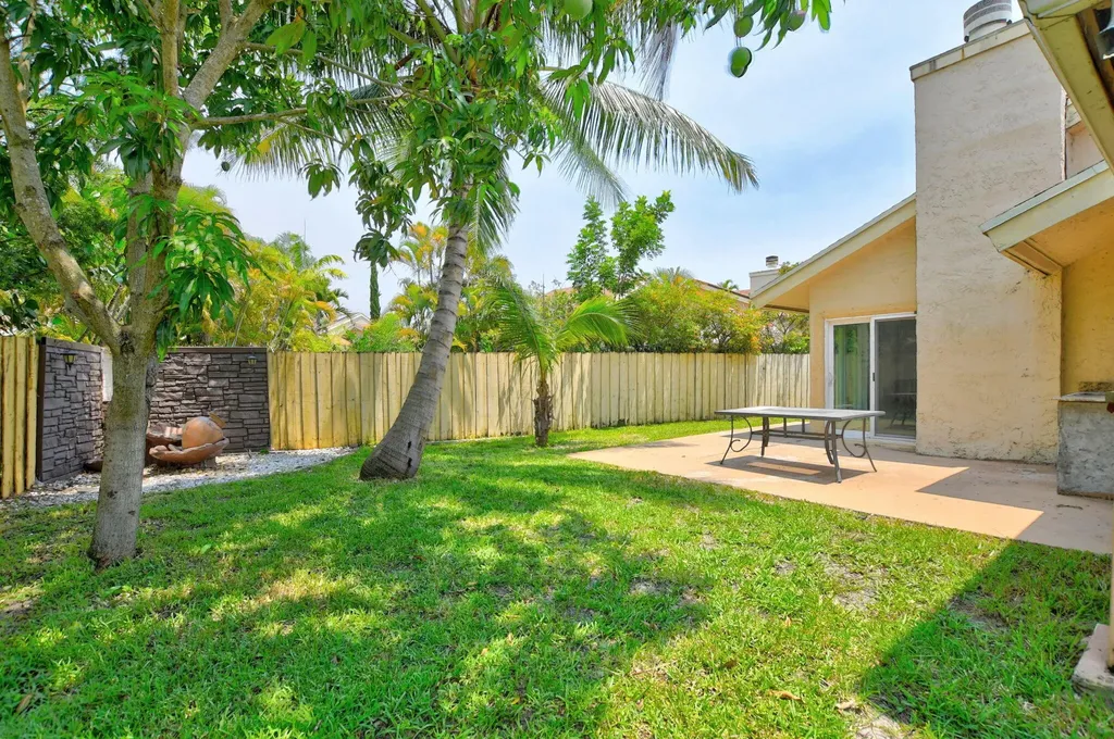 7813 Kenway Place W Boca Raton FL 33433