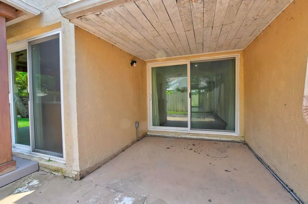 7813 Kenway Place W Boca Raton FL 33433