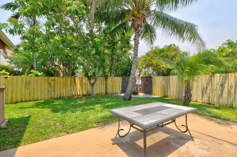 7813 Kenway Place W Boca Raton FL 33433