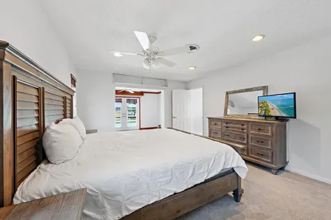 8422 SE Royal Street Hobe Sound FL 33455