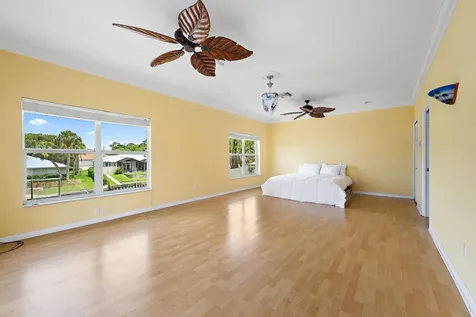 8422 SE Royal Street Hobe Sound FL 33455