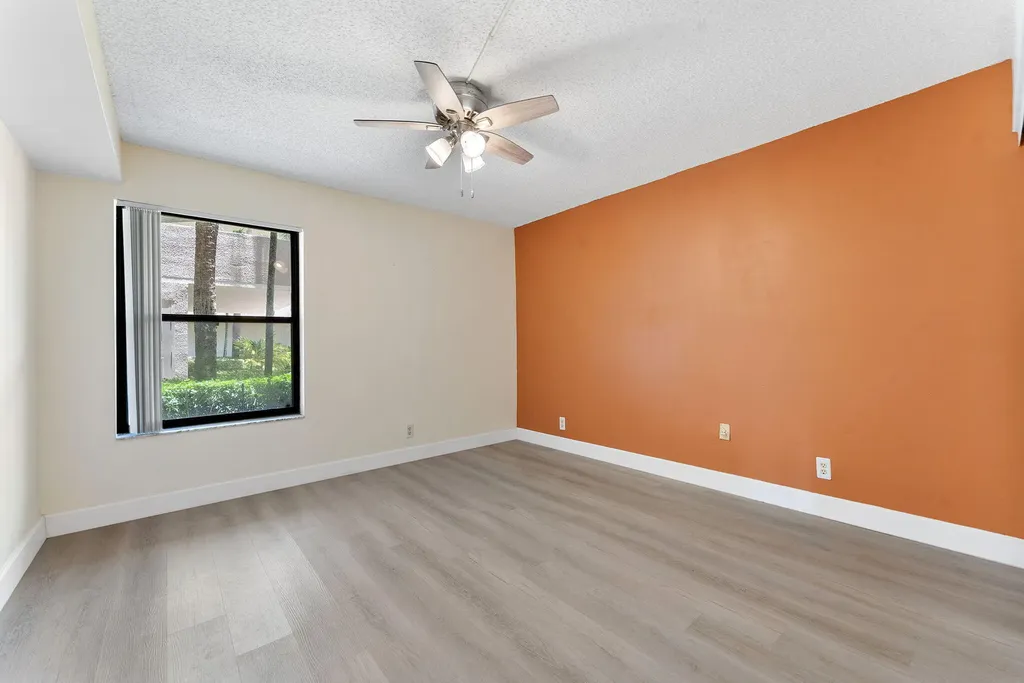 5800 Camino Del Sol Boca Raton FL 33433