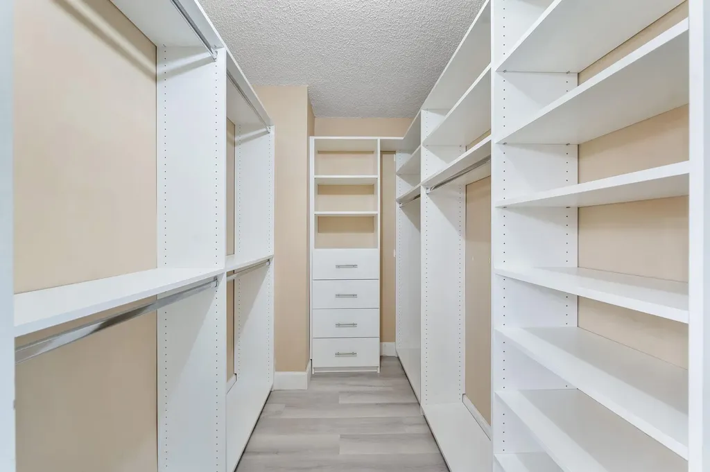 5800 Camino Del Sol Boca Raton FL 33433
