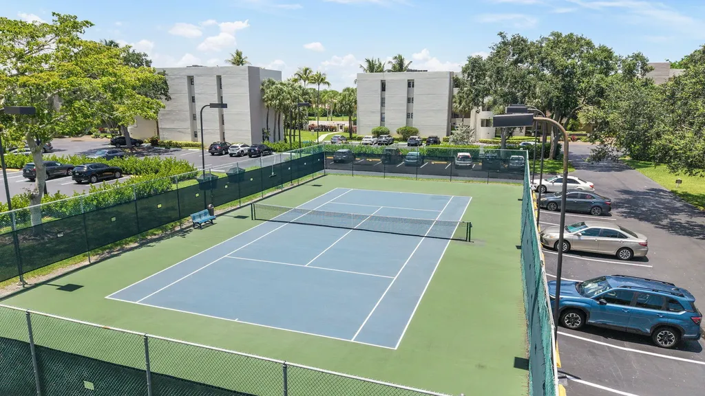 5800 Camino Del Sol Boca Raton FL 33433