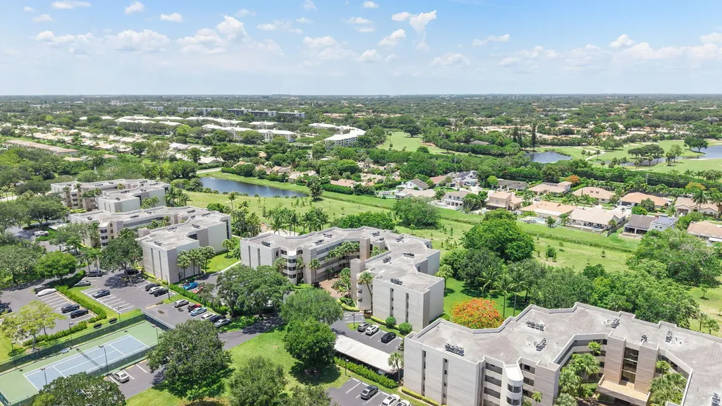 5800 Camino Del Sol Boca Raton FL 33433