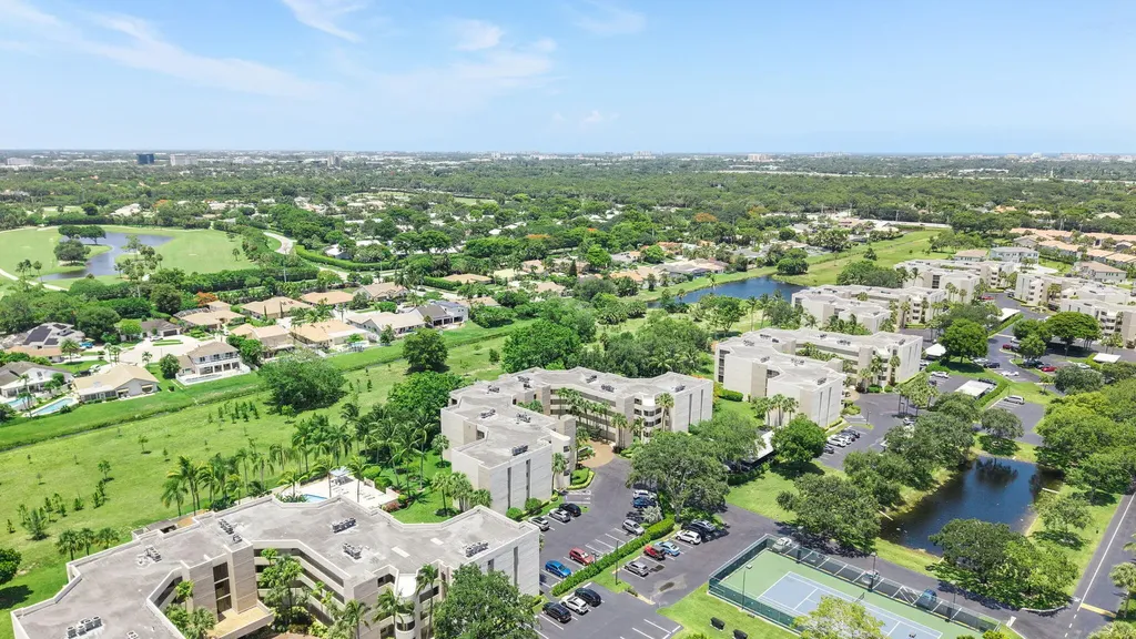 5800 Camino Del Sol Boca Raton FL 33433