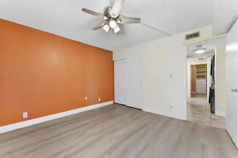 5800 Camino Del Sol Boca Raton FL 33433