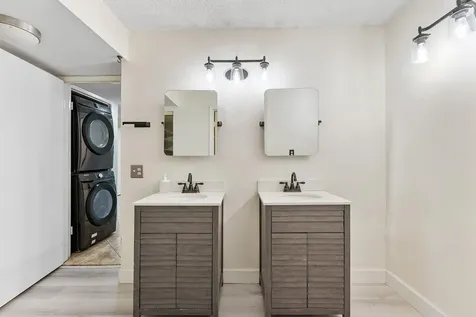 5800 Camino Del Sol Boca Raton FL 33433