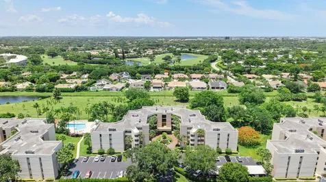 5800 Camino Del Sol Boca Raton FL 33433