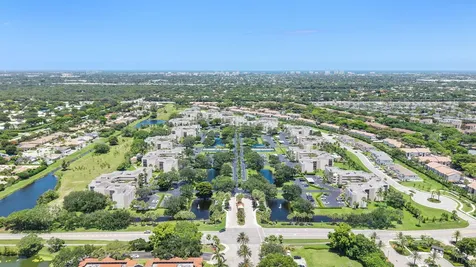5800 Camino Del Sol Boca Raton FL 33433
