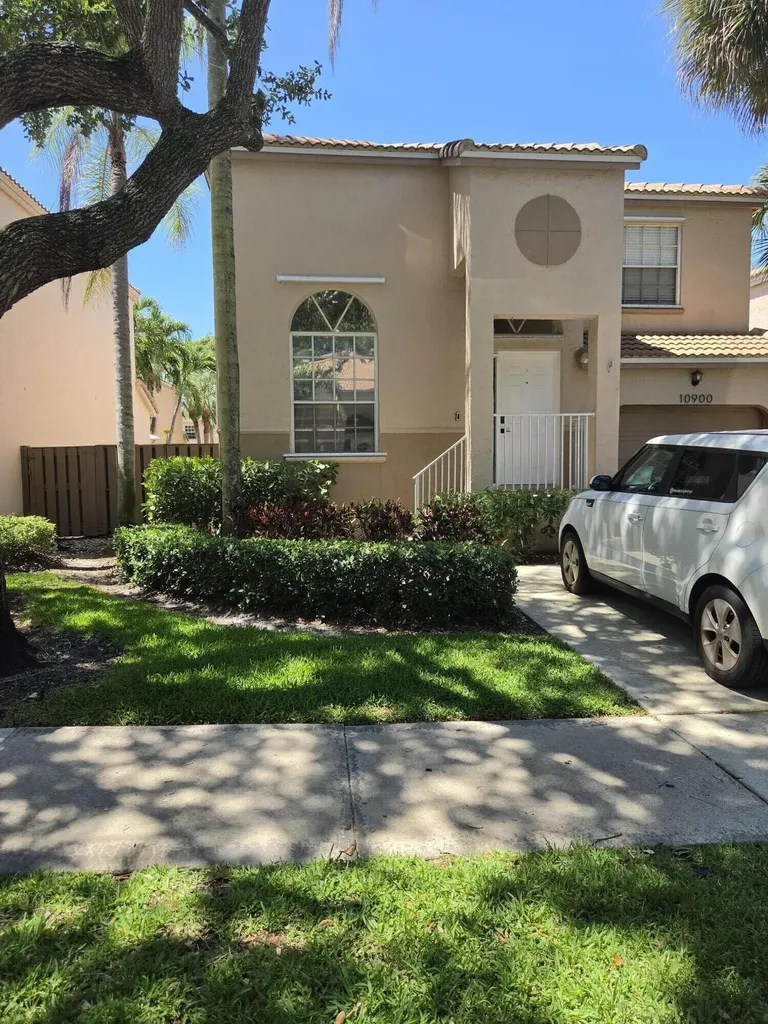 10900 NW 12th Drive Plantation FL 33322