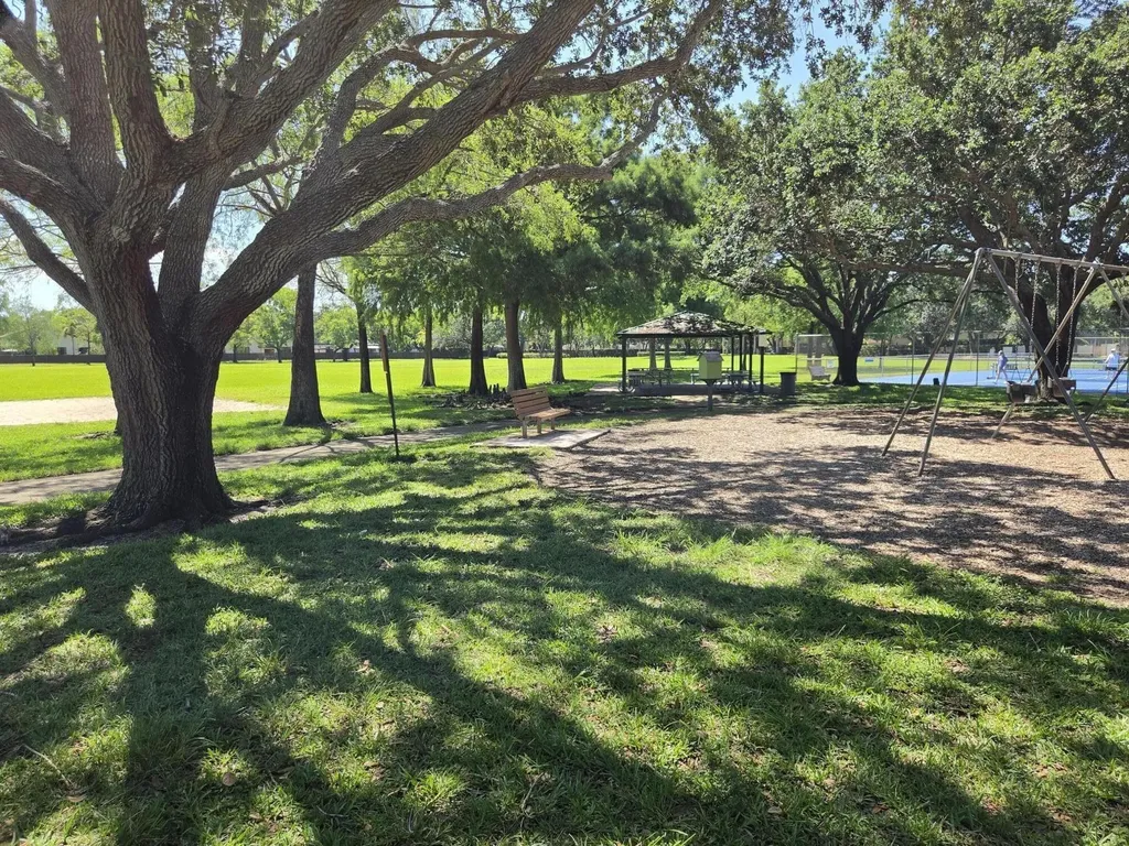 10900 NW 12th Drive NW Plantation FL 33322