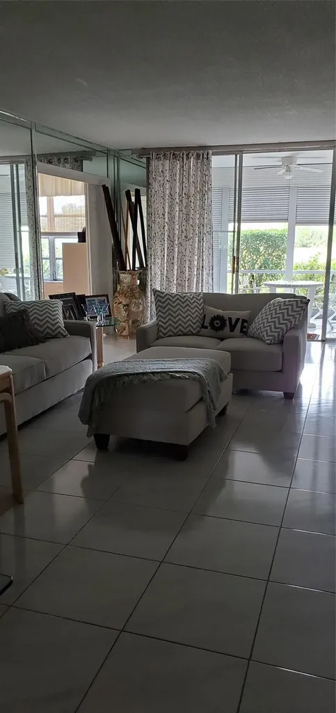 2671 S Course Drive Pompano Beach FL 33069