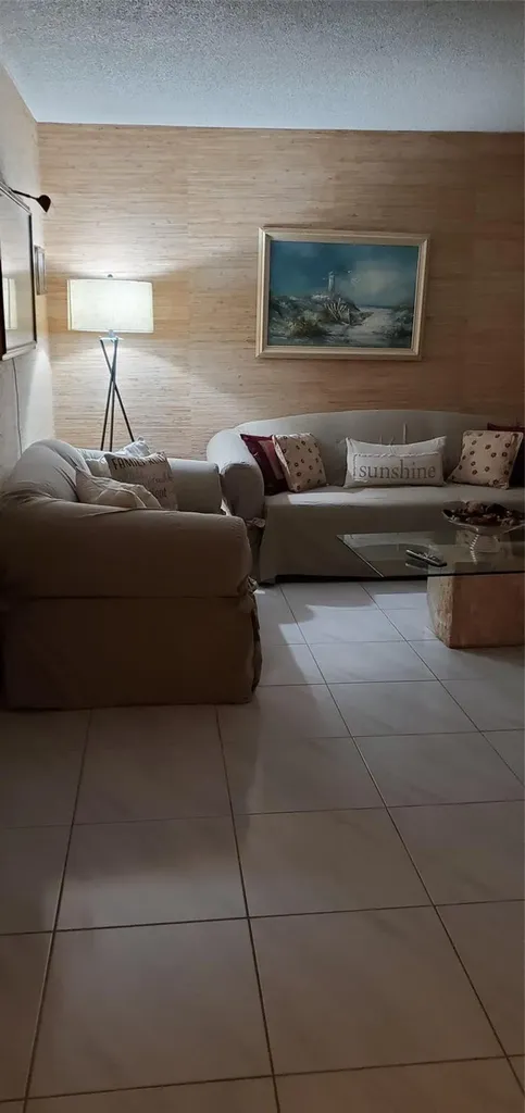 2671 S Course Drive Pompano Beach FL 33069