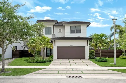 15451 NW 88th Avenue Miami Lakes FL 33018