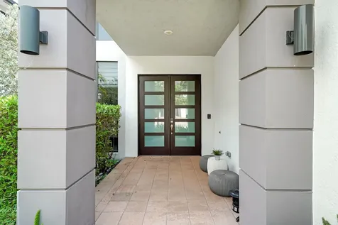 15451 NW 88th Avenue Miami Lakes FL 33018