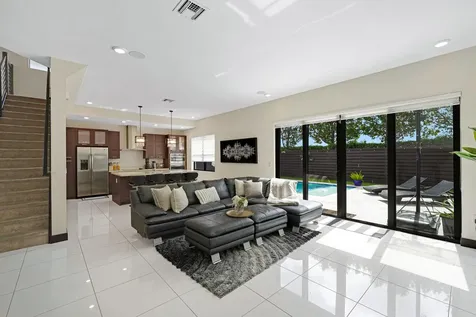 15451 NW 88th Avenue Miami Lakes FL 33018
