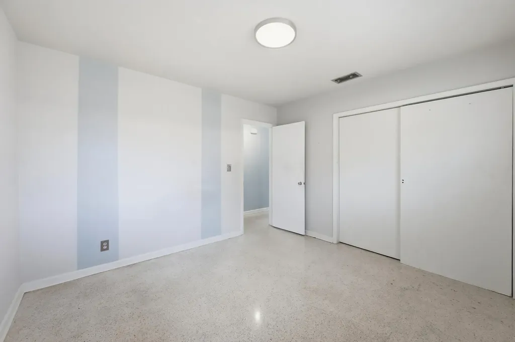 370 SW 13th Street Pompano Beach FL 33060
