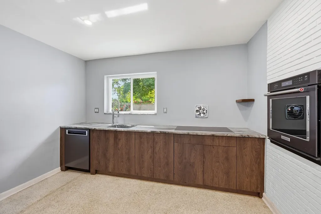 370 SW 13th Street Pompano Beach FL 33060