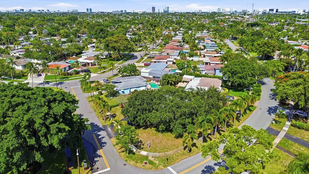 370 SW 13th Street Pompano Beach FL 33060