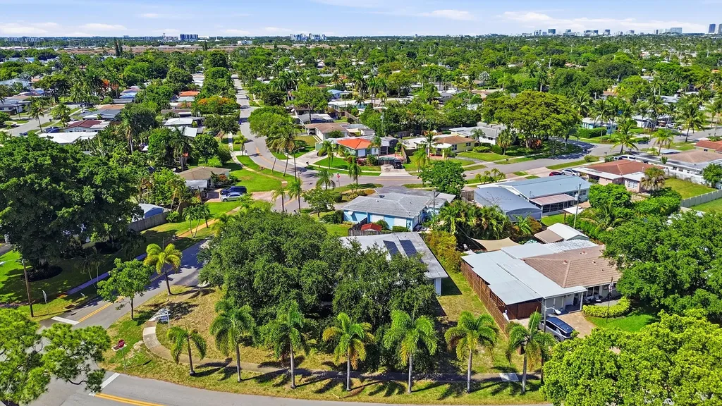 370 SW 13th Street Pompano Beach FL 33060