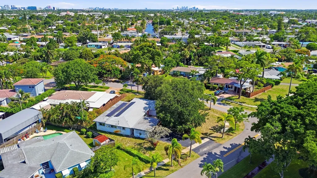 370 SW 13th Street Pompano Beach FL 33060