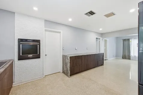 370 SW 13th Street Pompano Beach FL 33060