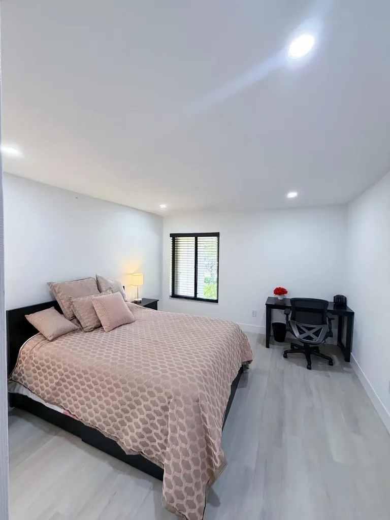 351 Club Circle Boca Raton FL 33487
