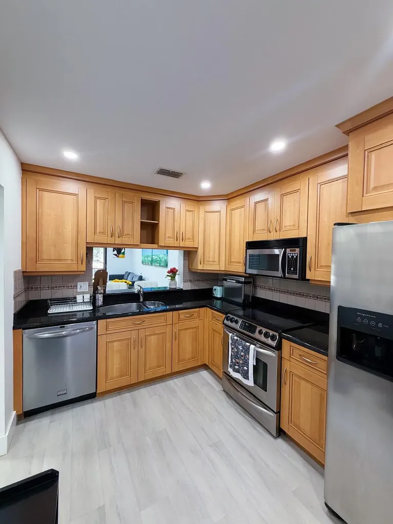 351 Club Circle Boca Raton FL 33487