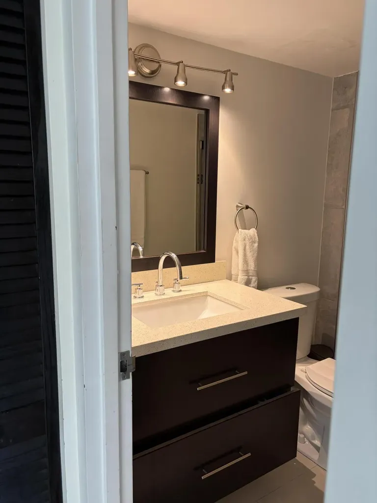 3625 N Country Club Drive Aventura FL 33180