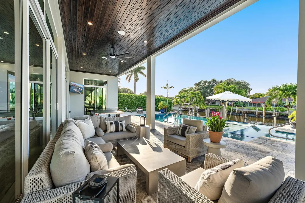 2169 Driftwood Circle Palm Beach Gardens FL 33410